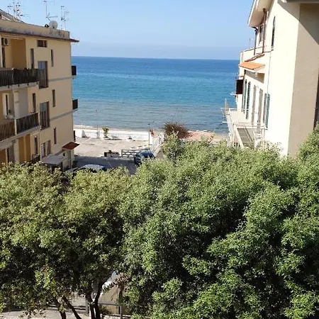 Casata Eva Apartman Sperlonga